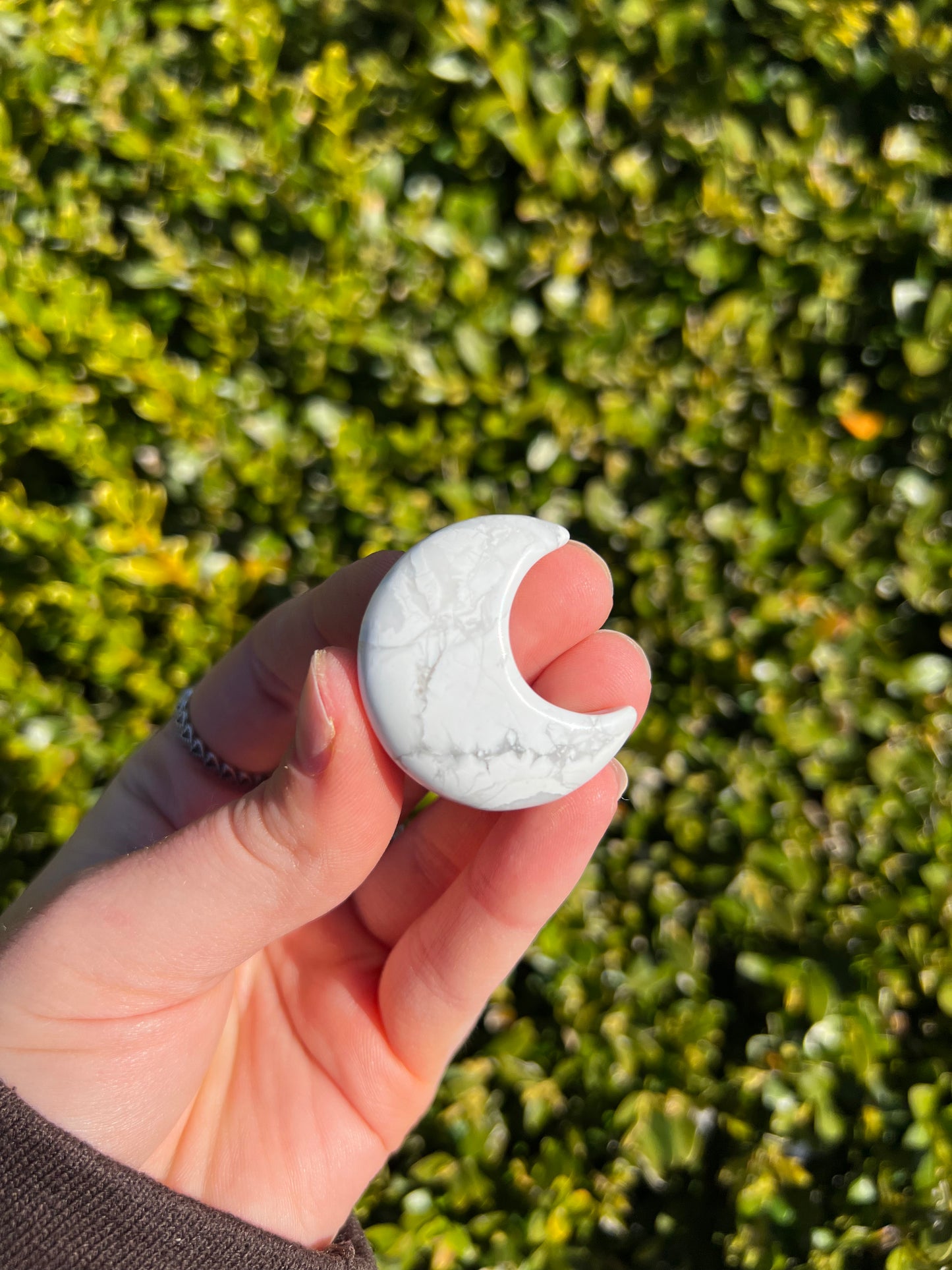 Howlite Moon